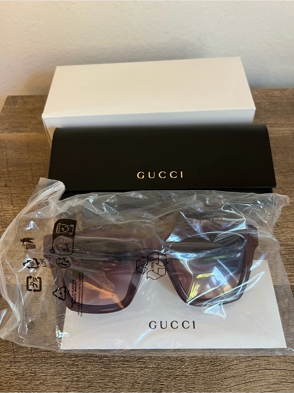 Gucci GG1714S-003 Burgundy Cat-Eye 54mm Sunglasses